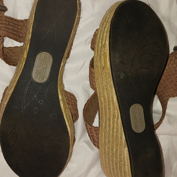 ADAM TUCKER ME TOO - Picture 4 of 7